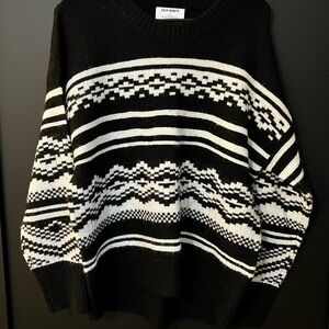 Old Navy Women's Black and White Crewneck Sweater, oversized.